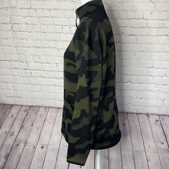 VS Pink Camo Fleece Lined Quarter Zip Pullover Sweatshirt - Picture 4 of 8